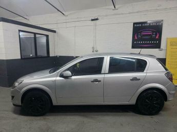 Vauxhall Astra 1.4i 16v Life 5dr