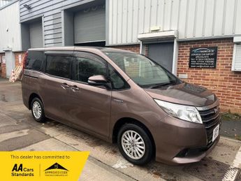 Toyota Noah 1.8 Hybrid 7 Seater