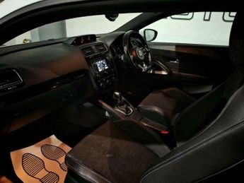 Volkswagen Scirocco 2.0 TDI BlueMotion Tech GT DSG Euro 6 (s/s) 3dr