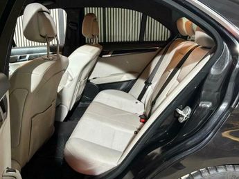 Mercedes-Benz C Class 2.1 C220 CDI BlueEfficiency Sport G-Tronic+ Euro 5 (s/s) 4dr