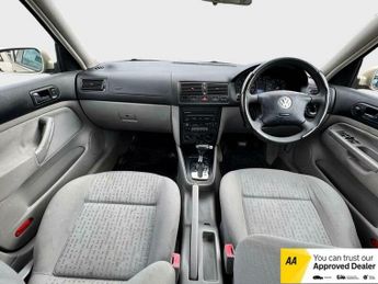 Volkswagen Golf 1.6 Match 5dr
