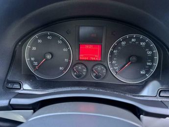 Volkswagen Golf 2.0 FSI GT Hatchback 5dr Petrol Automatic (204 g/km, 148 bhp)