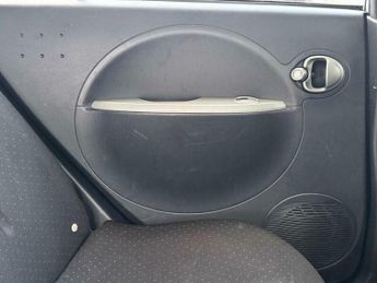 Mitsubishi i-MIEV Hatchback 5dr Electric Auto (66 ps)