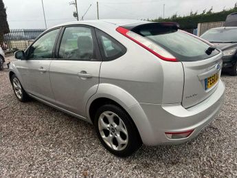Ford Focus 1.6 Style 5dr