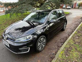 Volkswagen Golf 35.8kWh e-Golf Auto 5dr