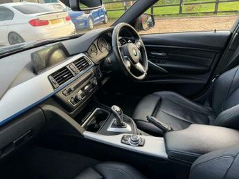BMW 3 SERIES 2.0 320d M Sport Auto xDrive Euro 5 (s/s) 4dr