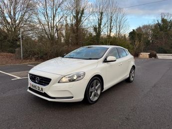 Volvo V40 1.6 T4 SE Lux Nav Hatchback 5dr Petrol Powershift Euro 5 (s/s) (