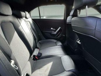 Mercedes-Benz A Class 1.5 A180d Sport 7G-DCT Euro 6 (s/s) 5dr