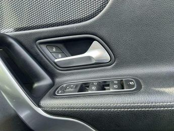 Mercedes-Benz A Class 1.5 A180d Sport 7G-DCT Euro 6 (s/s) 5dr