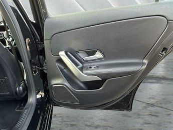 Mercedes-Benz A Class 1.5 A180d Sport 7G-DCT Euro 6 (s/s) 5dr