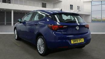 Vauxhall Astra 1.4i Turbo Elite Nav Auto Euro 6 (s/s) 5dr