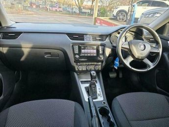 Skoda Octavia 1.6 TDI SE DSG Euro 5 (s/s) 5dr