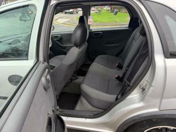 Vauxhall Corsa 1.4i 16v Comfort 5dr