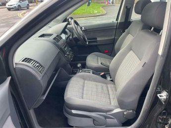 Volkswagen Polo 1.4 S 5dr