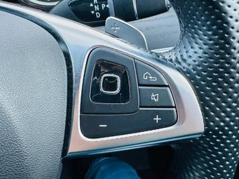 Mercedes E Class E 220 D AMG LINE