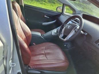 Toyota Prius 1.8 VVT-h T Spirit Hatchback 5dr Petrol Hybrid CVT Euro 6 (s/s) 