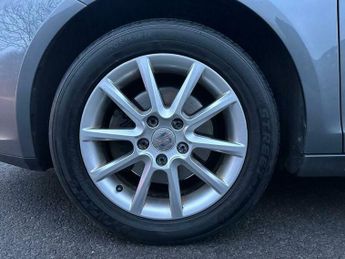 SEAT Altea 1.6 TDI Ecomotive CR SE Euro 5 (s/s) 5dr