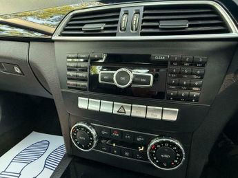 Mercedes-Benz C Class 1.6 C180 BlueEfficiency Executive SE G-Tronic+ Euro 5 (s/s) 4dr