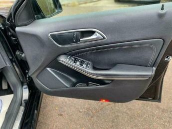 Mercedes-Benz A Class 1.8 A200 CDI BlueEfficiency Sport 7G-DCT Euro 5 (s/s) 5dr