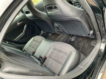 Mercedes-Benz A Class 1.8 A200 CDI BlueEfficiency Sport 7G-DCT Euro 5 (s/s) 5dr