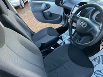 Toyota AYGO 1.0 VVT-i + MultiMode Euro 4 5dr
