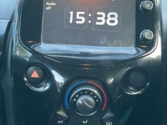 Toyota AYGO 1.0 VVT-i x-cite Hatchback 5dr Petrol x-shift Euro 6 (68 ps)