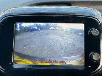 Toyota AYGO 1.0 VVT-i x-cite Hatchback 5dr Petrol x-shift Euro 6 (68 ps)