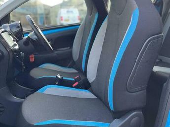 Toyota AYGO 1.0 VVT-i x-cite Hatchback 5dr Petrol x-shift Euro 6 (68 ps)