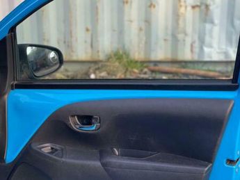 Toyota AYGO 1.0 VVT-i x-cite Hatchback 5dr Petrol x-shift Euro 6 (68 ps)