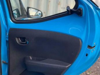 Toyota AYGO 1.0 VVT-i x-cite Hatchback 5dr Petrol x-shift Euro 6 (68 ps)