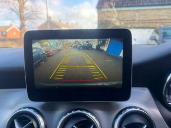 Mercedes-Benz C Class 2.1 GLA200d AMG Line 7G-DCT Euro 6 (s/s) 5dr