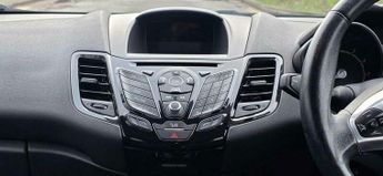 Ford Fiesta 1.0T EcoBoost Zetec Powershift Euro 5 5dr