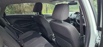 Ford Fiesta 1.0T EcoBoost Zetec Powershift Euro 5 5dr