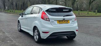 Ford Fiesta 1.0T EcoBoost Zetec Powershift Euro 5 5dr