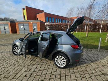 SEAT Leon 1.6 TDI CR SE DSG Euro 5 (s/s) 5dr