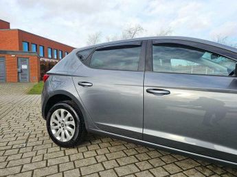 SEAT Leon 1.6 TDI CR SE DSG Euro 5 (s/s) 5dr