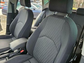 SEAT Leon 1.6 TDI CR SE DSG Euro 5 (s/s) 5dr