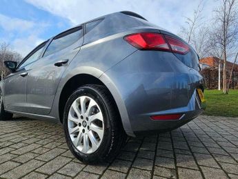 SEAT Leon 1.6 TDI CR SE DSG Euro 5 (s/s) 5dr