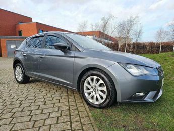 SEAT Leon 1.6 TDI CR SE DSG Euro 5 (s/s) 5dr