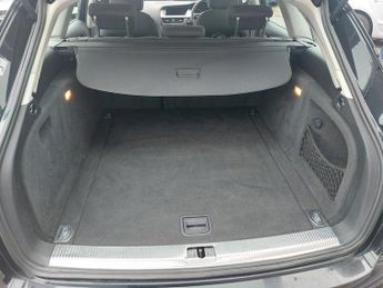 Audi A4 AVANT TDI DPF SE