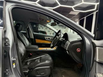 Jaguar XF 3.0d S V6 Luxury Auto Euro 5 4dr