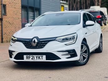 Renault Megane 1.6 E-TECH 9.8kWh Iconic Sport Tourer 5dr Petrol Plug-in Hybrid 