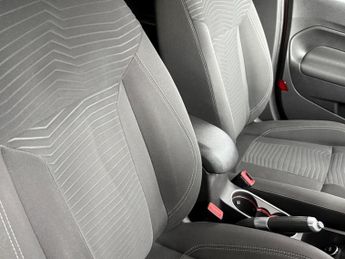 Ford Fiesta 1.6 Titanium Powershift Euro 5 5dr 103BHP