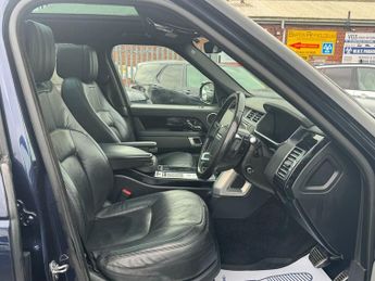 Land Rover Range Rover 4.4 SD V8 Vogue SE SUV 5dr Diesel Auto 4WD Euro 6 (s/s) (339 ps)