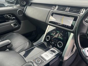 Land Rover Range Rover 4.4 SD V8 Vogue SE SUV 5dr Diesel Auto 4WD Euro 6 (s/s) (339 ps)