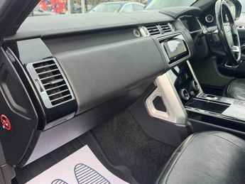 Land Rover Range Rover 4.4 SD V8 Vogue SE SUV 5dr Diesel Auto 4WD Euro 6 (s/s) (339 ps)