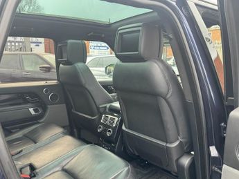 Land Rover Range Rover 4.4 SD V8 Vogue SE SUV 5dr Diesel Auto 4WD Euro 6 (s/s) (339 ps)