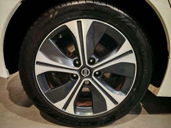 Nissan Leaf 40kWh Tekna Auto 5dr