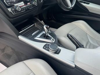 BMW M3 3.0 BiTurbo Saloon 4dr Petrol DCT Euro 6 (s/s) (431 ps)