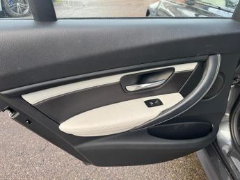 BMW M3 3.0 BiTurbo Saloon 4dr Petrol DCT Euro 6 (s/s) (431 ps)